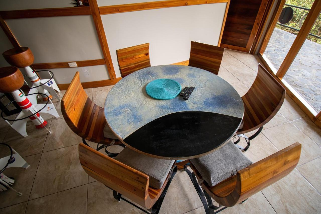 Moon Wonders Vacation House Monteverde Bagian luar foto